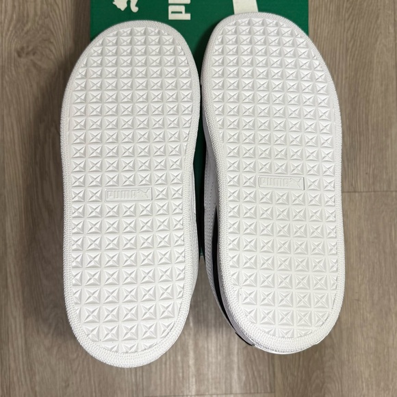 New Puma Women's Suede XL Black White Casual Sneakers Size 8 - Picture 10 of 15